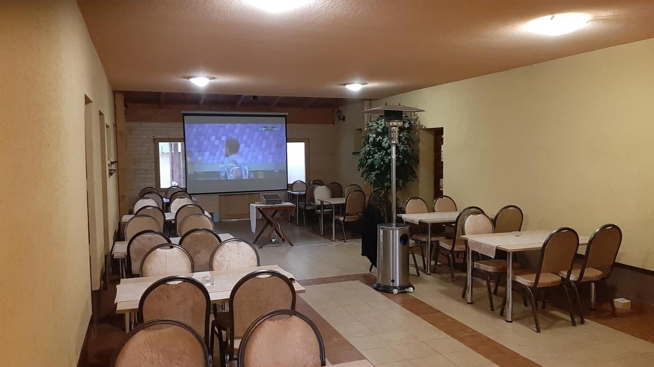 Penzión pri studničke Omastiná Exterior foto