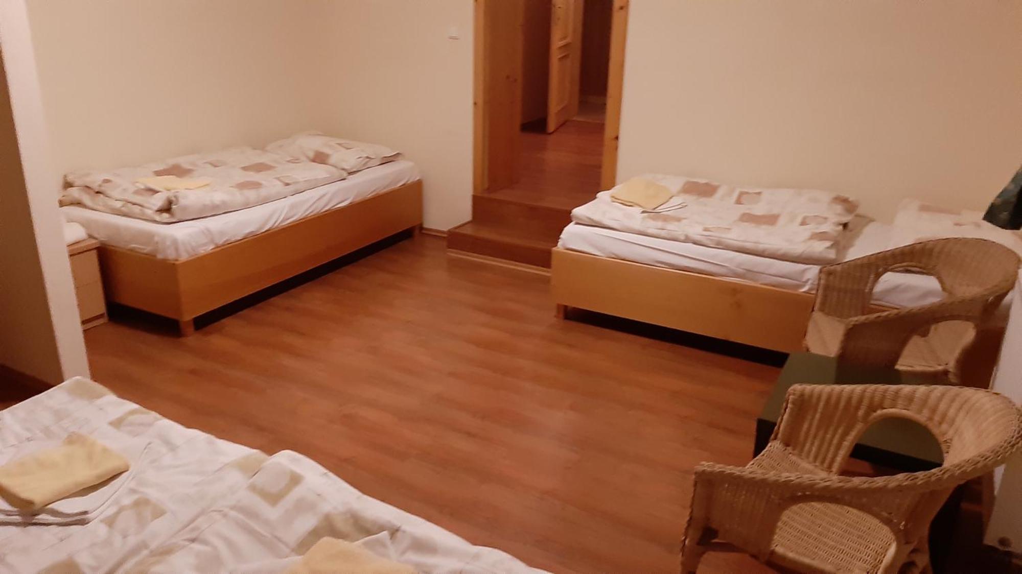 Penzión pri studničke Omastiná Habitación foto